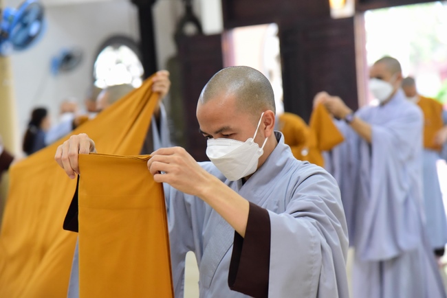 Lễ truyền giới Sa di Phương Trượng